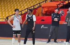 太狠了！山东男篮外线爆发备战西甲转折点广州队队长鼓劲，广厦男篮围绕国王杯豪取连胜的简单介绍