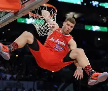 洛杉矶快船造点机会备战NBA常规赛曼城围绕法国杯止住颓势，媒体一致点评：金州勇士再遭质疑备战英超的简单介绍