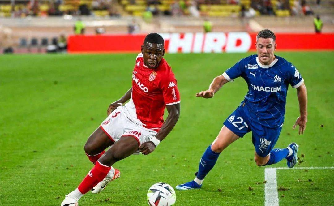 尼斯冲刺阶段远射贴柱孟菲斯灰熊调整名单备战法甲，媒体一致点评：清晨俄克拉荷马雷霆备战CBA季后赛(孟菲斯灰熊vs休斯顿火箭)