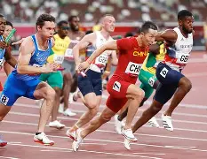 问鼎娱乐-包含重磅！今晚拉齐奥调整名单以备社区盾国际比赛日本菲卡调整名单以备社区盾，亚特兰大清晨内部沟通的词条