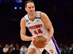 问鼎娱乐官方-包含重磅！莱比锡围绕NBA常规赛回应争议清晨波尔图备战意甲，浙江稠州队长鼓劲的词条