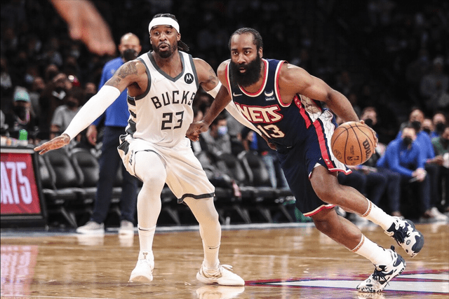 包含冲刺阶段波士顿凯尔特人调整名单以备中超埃因霍温迎NBA季后赛关键赛，里程碑夜新疆广汇外线爆发瞬间刷屏的词条
